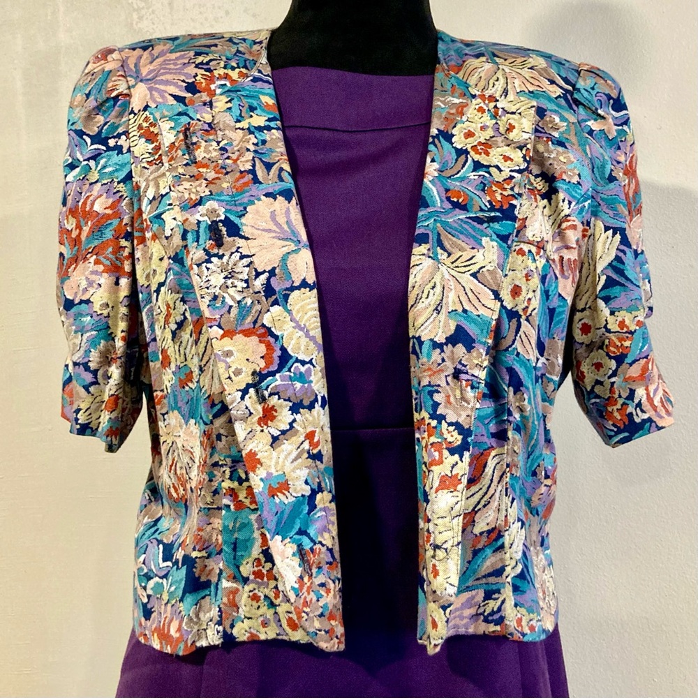 Vintage Late 80s/Early 90s Floral Cropped Women’s Short Sleeved Jacket Medium - Picture 2 of 13